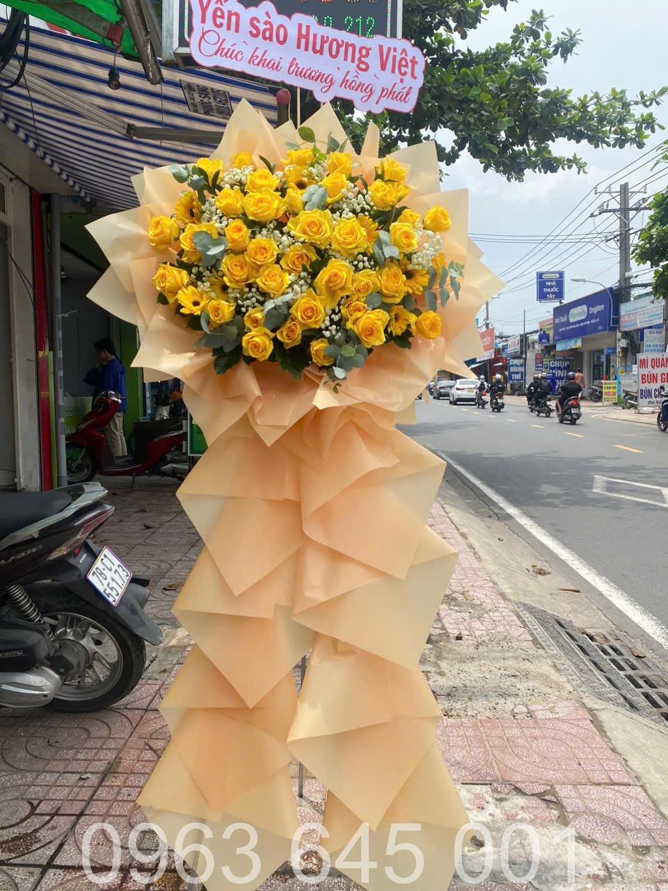 Kệ hoa khai trương #020